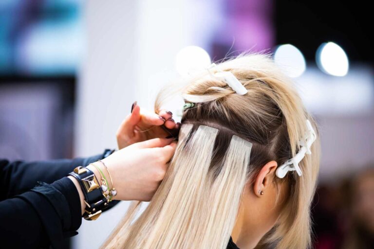 Extensions de cheveux à scratch : une solution pratique pour changer de coiffure rapidement