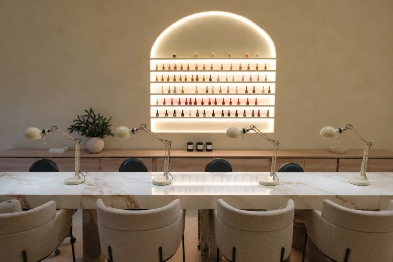 Manucure russe à Paris 16 : Le guide ultime pour des ongles parfaits