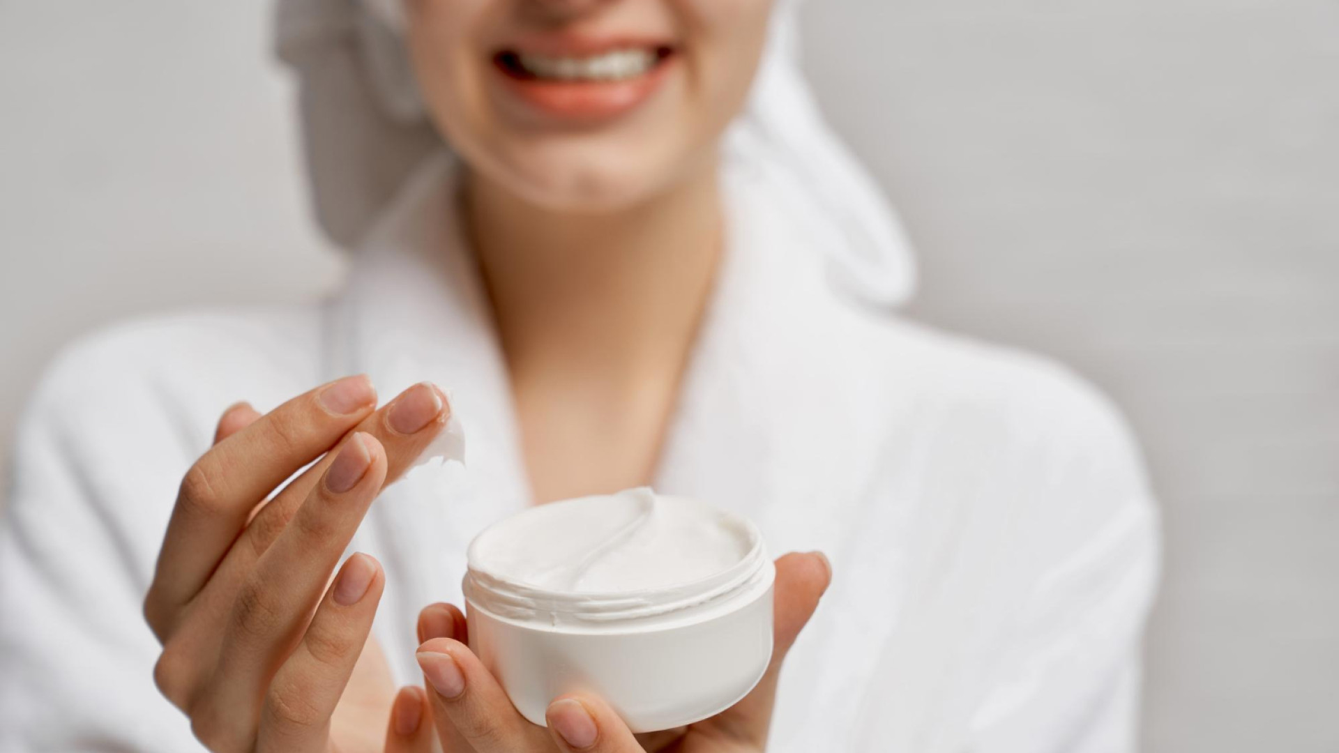 Comment choisir un soin anti-âge adapté à son âge et à son type de peau ?